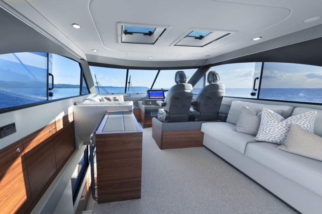 Maritimo 600 Black Edition Desktop56