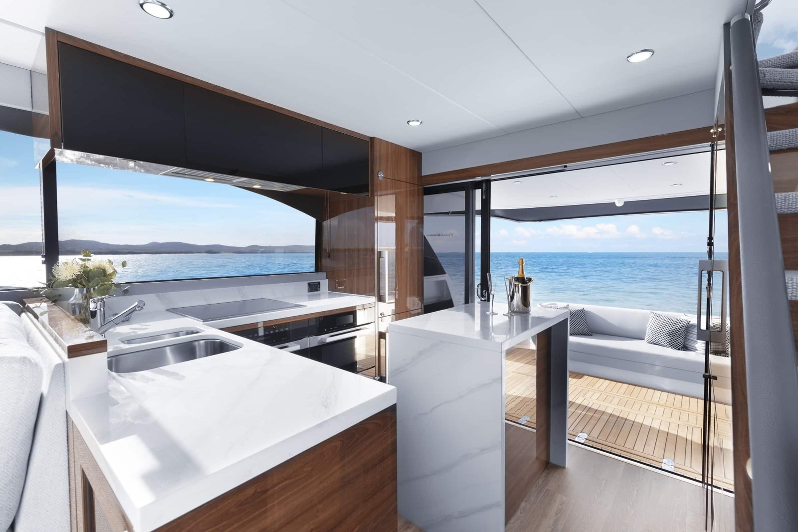 Maritimo M55 Black Edition Desktop53 (1)