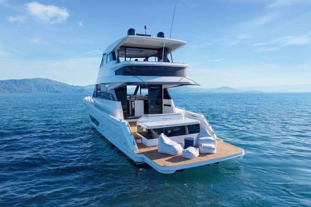 Maritimo M55 Black Edition Desktop63