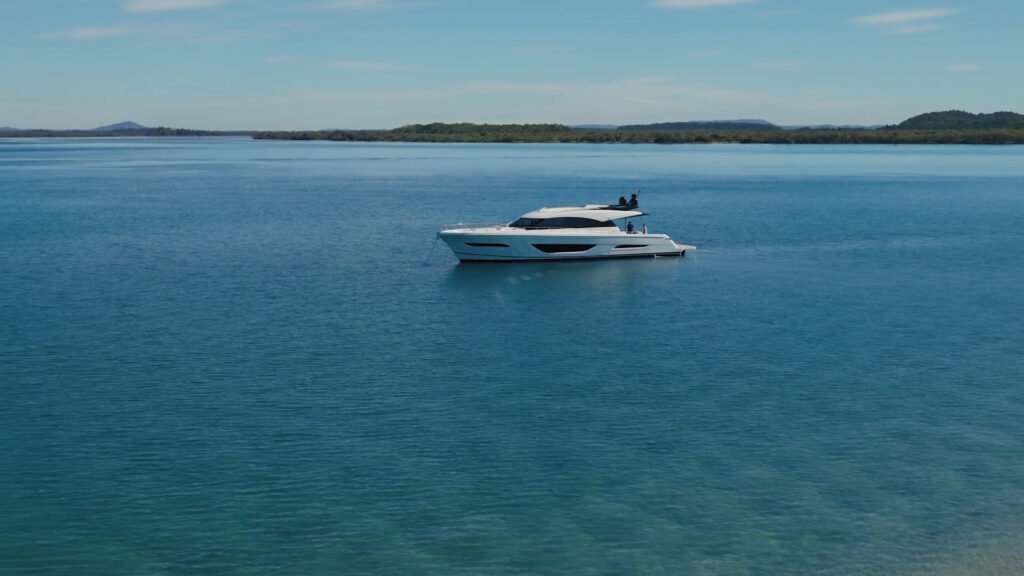 Maritimo Dealerships Left Image